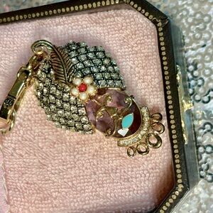 Rare new with tags genie charm